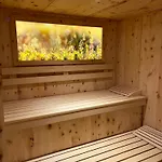 Bed and Breakfast Garni Martina 4*