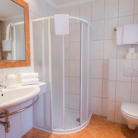 Bed & Breakfast Garni Martina 2*