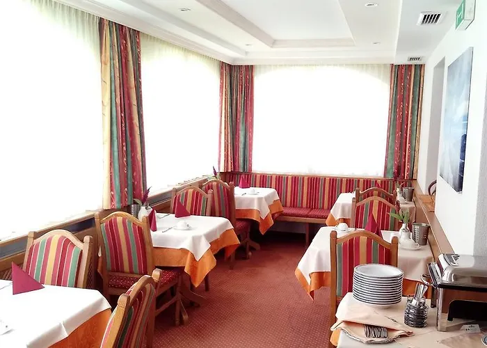 Bed & Breakfast Garni Martina 4*