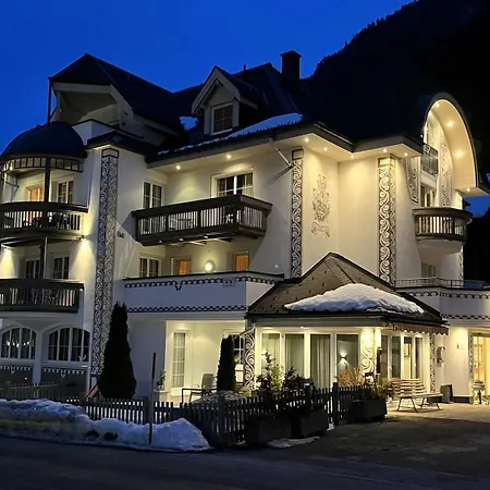 Bed & Breakfast Garni Martina Ischgl