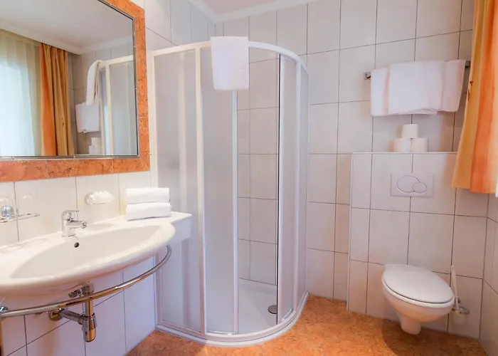 Bed & Breakfast Garni Martina 4*