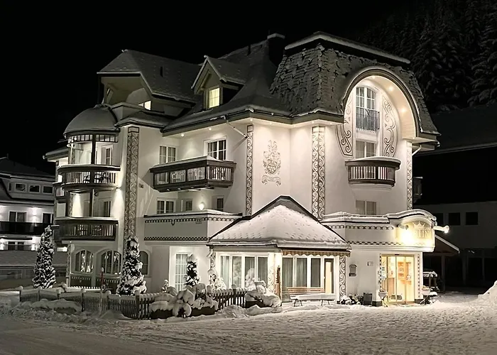 Alojamento de Acomodação e Pequeno-almoço Garni Martina 4*